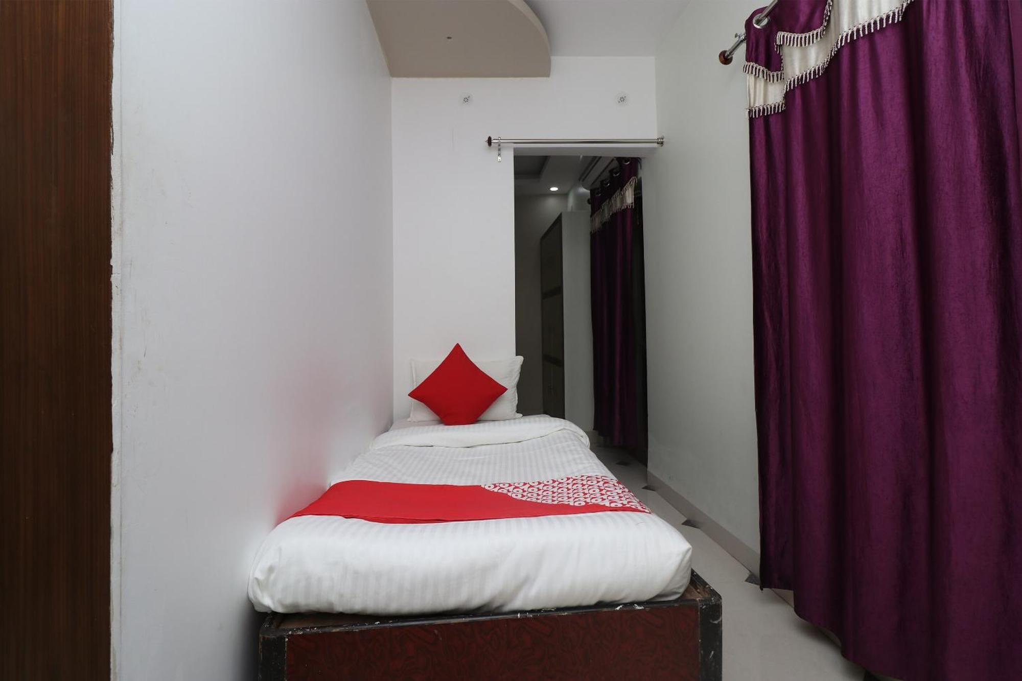 Hotel O Swastik Resort Colonelganj Ngoại thất bức ảnh