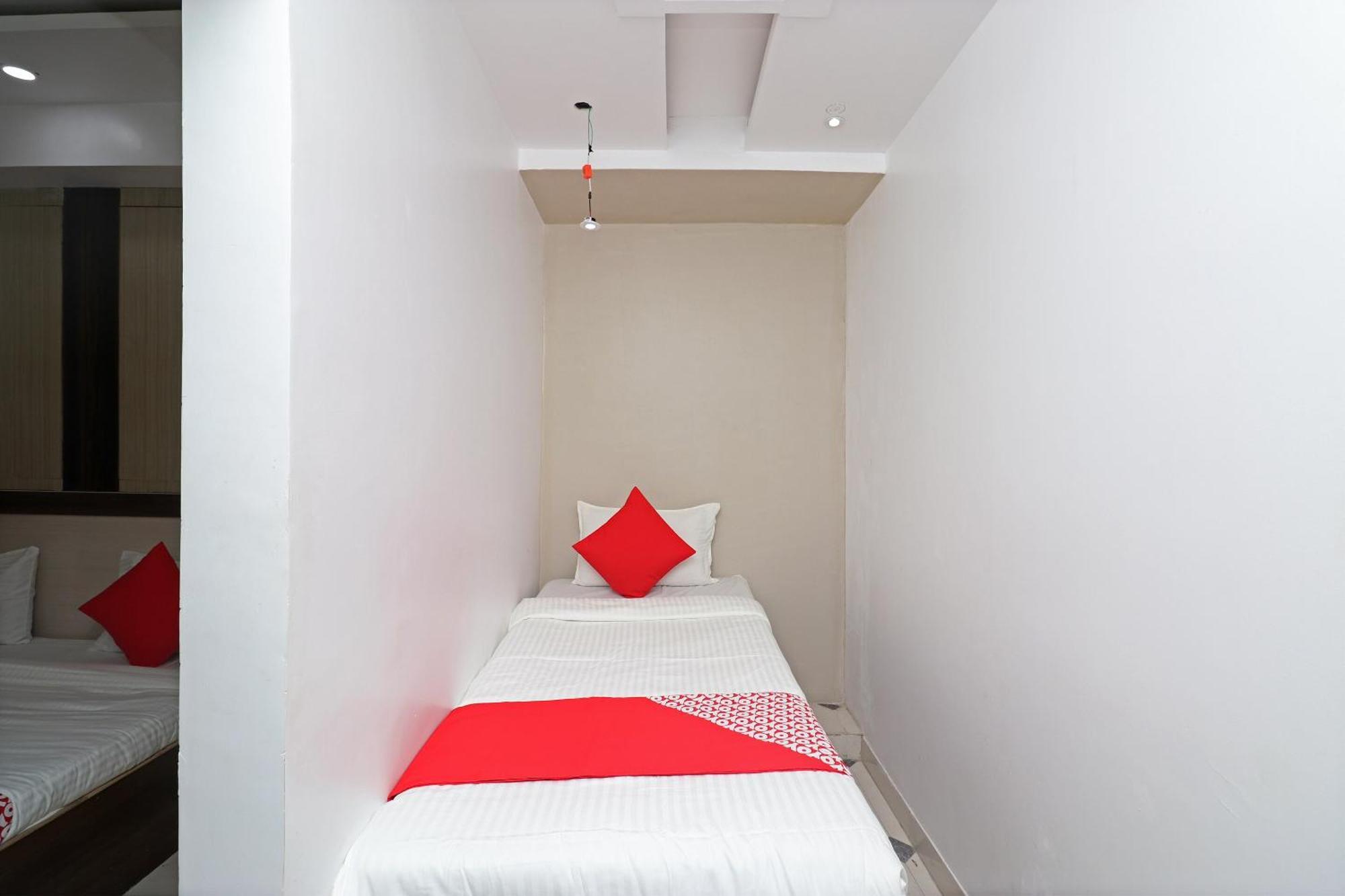 Hotel O Swastik Resort Colonelganj Ngoại thất bức ảnh