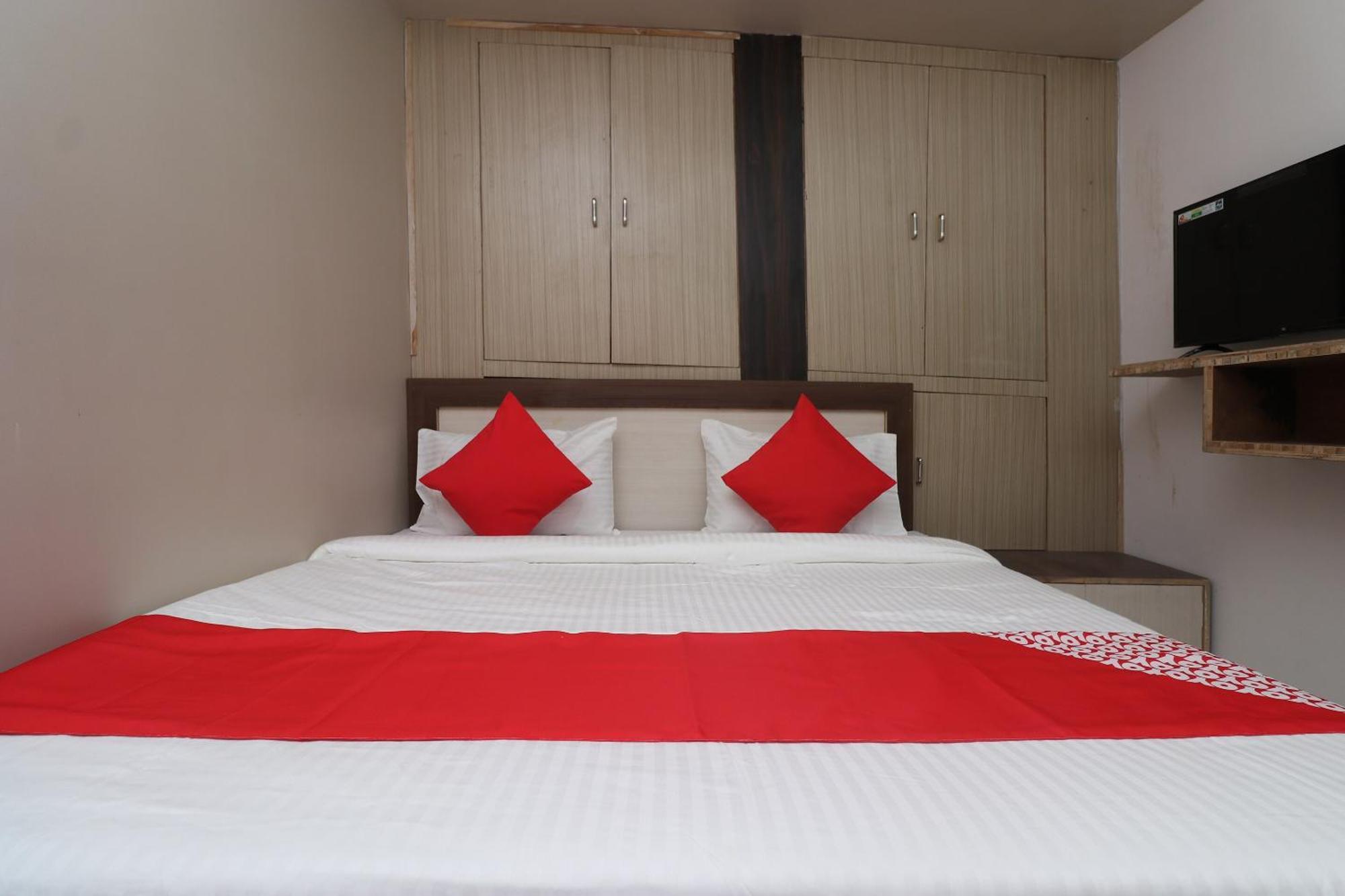Hotel O Swastik Resort Colonelganj Ngoại thất bức ảnh