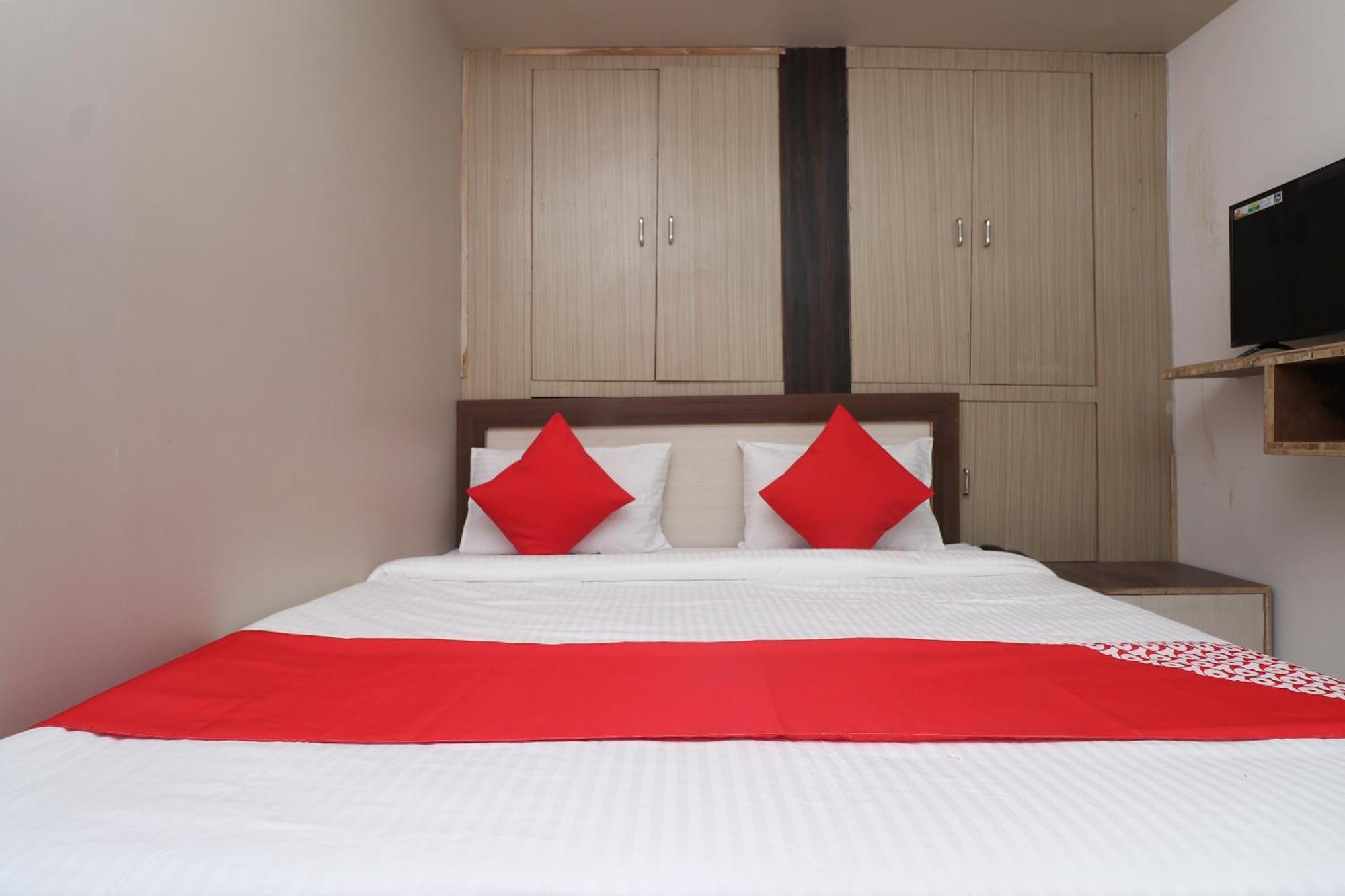 Hotel O Swastik Resort Colonelganj Ngoại thất bức ảnh